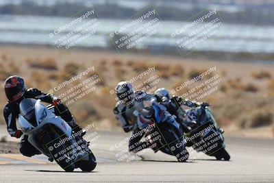 media/Dec-18-2022-SoCal Trackdays (Sun) [[8099a50955]]/Turn 7 Backside (1125am)/